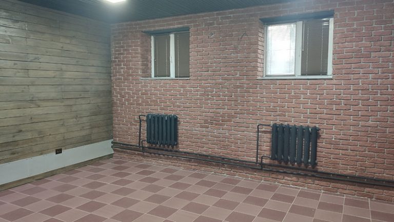 Цокольний поверх